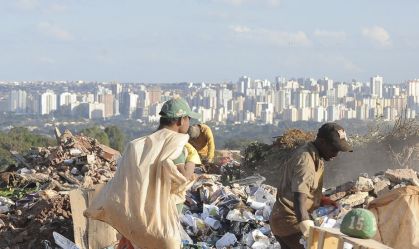 Governo federal anuncia R$ 425,5 milhões em investimentos para catadores de recicláveis