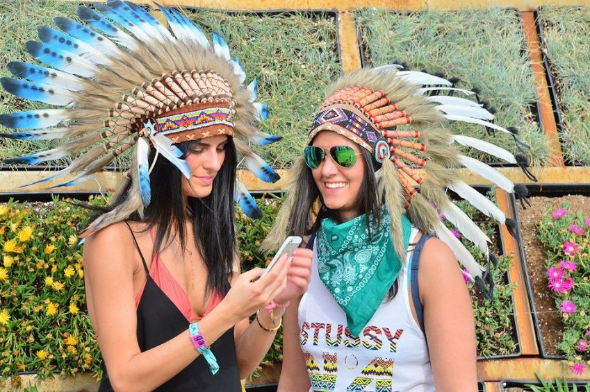 Cocares de pena no Coachella, em 2014 / Frazer Harrison/Coachella