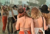 Coachella: looks “boho chic”, moda nos festivais de música, ainda causam polêmica