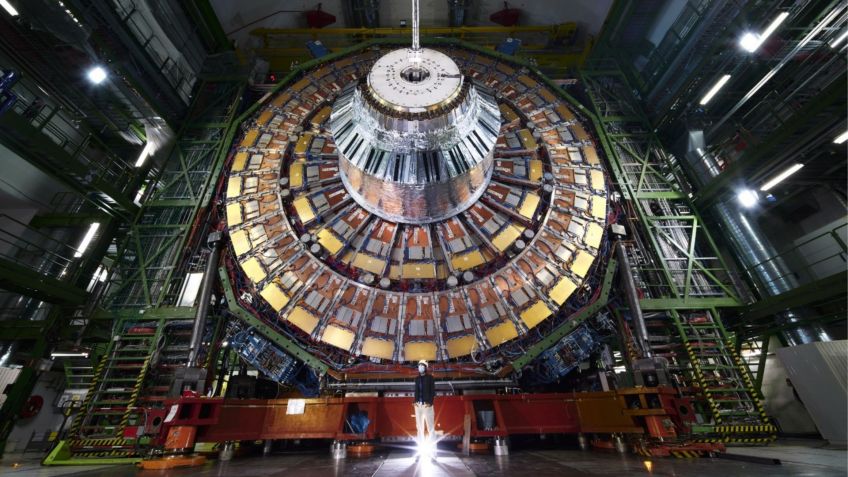 Grande Colisor de Hádrons (LHC, na sigla em inglês) permitiu a confirmação da existência do Bóson de Higgs, uma partícula subatômica. / Samuel Joseph Hertzog/CERN