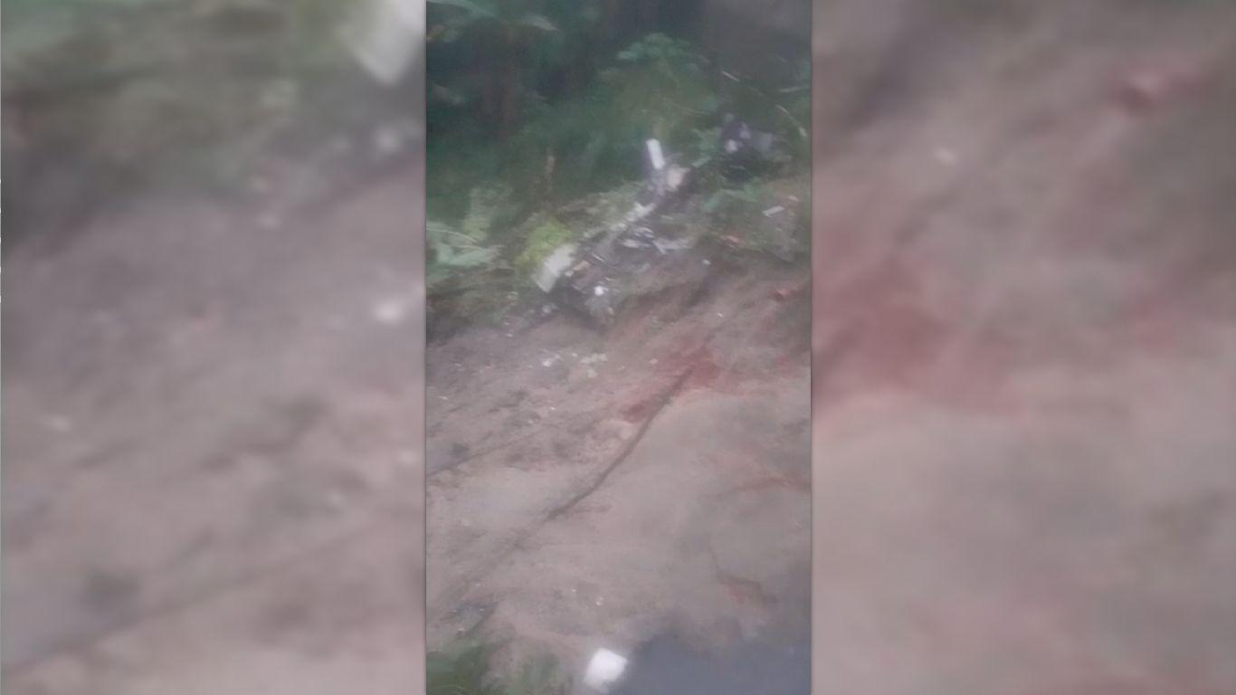 Deslizamento de terra no bairro Monjolo, em São Gonçalo, região metropolitana do Rio de Janeiro