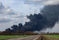 Rússia afirma ter controle total da refinaria de petróleo de Lysychansk, Ucrânia nega