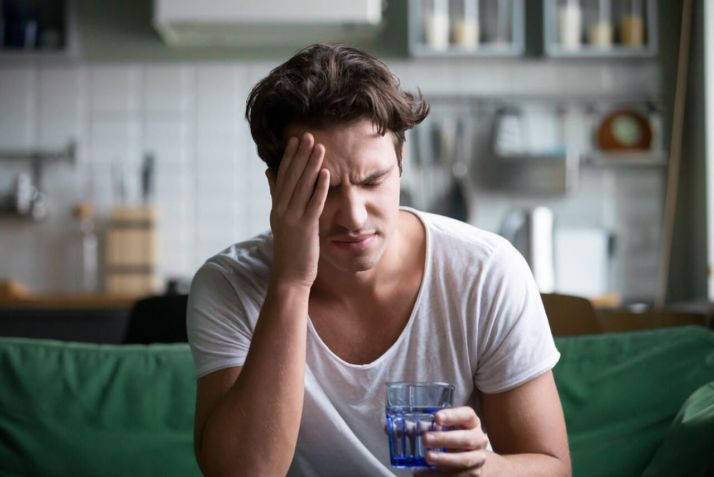 Tratamentos para a dor de cabeça / Imagem: Shutterstock