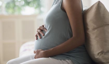 Percentual de bebês nascidos de mães com 35 anos ou mais quase dobra em 20 anos