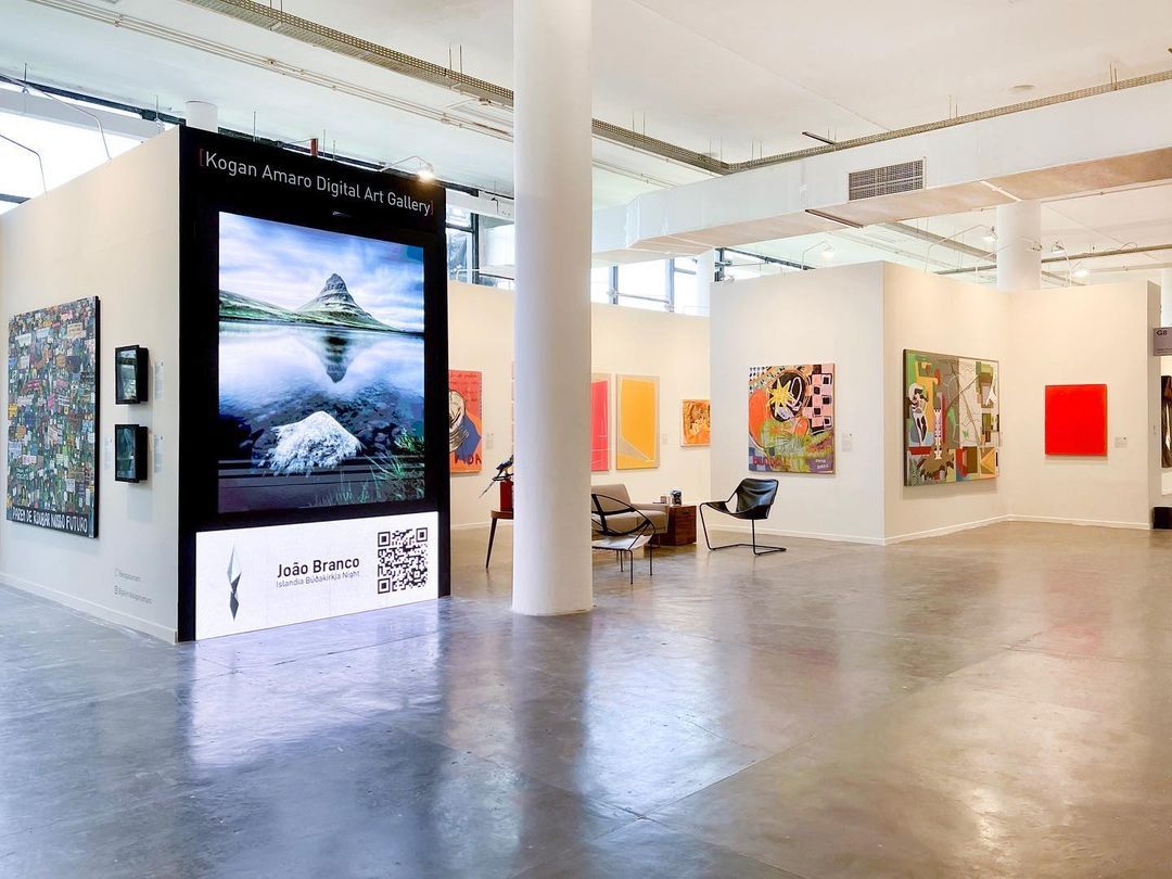 Espaço da galeria Kogan Amaro na SP-Arte/ Reprodução/Instagram
