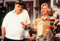 Liz Sheridan, atriz que fez mãe do protagonista de 'Seinfeld', morre aos 93 anos