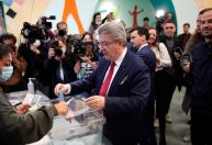 Líder da esquerda diz que Macron "negou" resultados da eleição ao nomear premiê