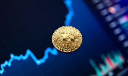 Bitcoin passa de US$ 66 mil e alcança maior valor em dois anos em trilha para máxima histórica
