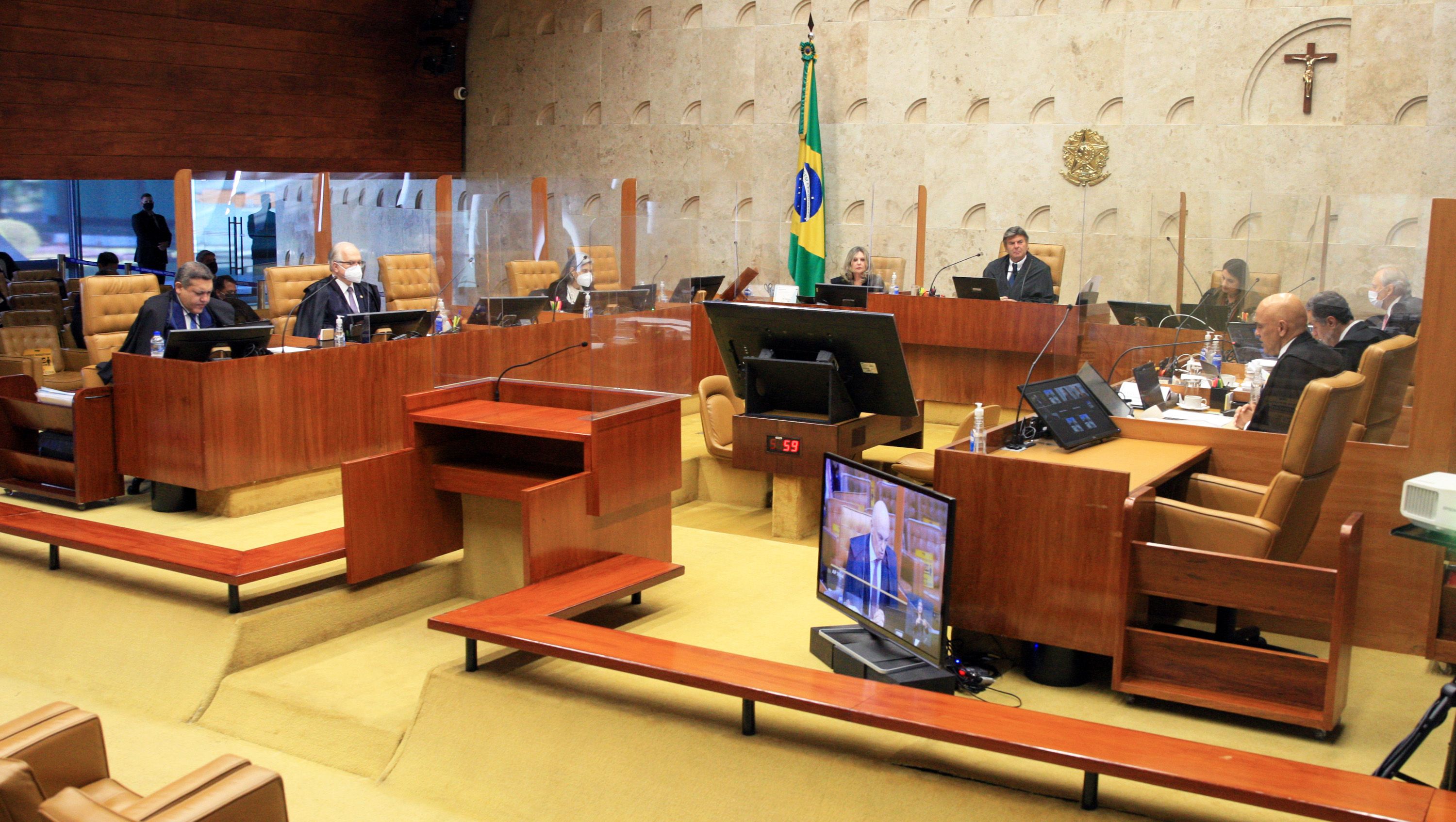 Sessão plenária do STF.
