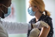 Ameaça de gonorreia intratável pode ser combatida com vacina da meningite