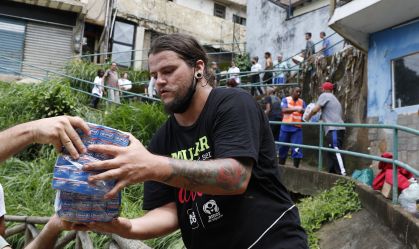 Em 2021, 57 milhões de brasileiros fizeram trabalho voluntário, diz pesquisa