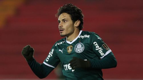 Com três gols marcados contra o Independiente Petrolero, Raphael Veiga se tornou o maior artilheiro do Palmeiras na Libertadores