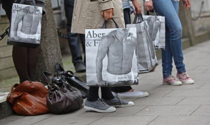 Retail U.K. Shoppers