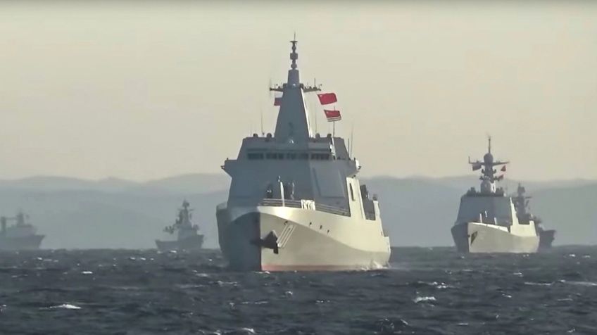 Navios chineses realizam exercícios militares próximos a Taiwan / Reuters