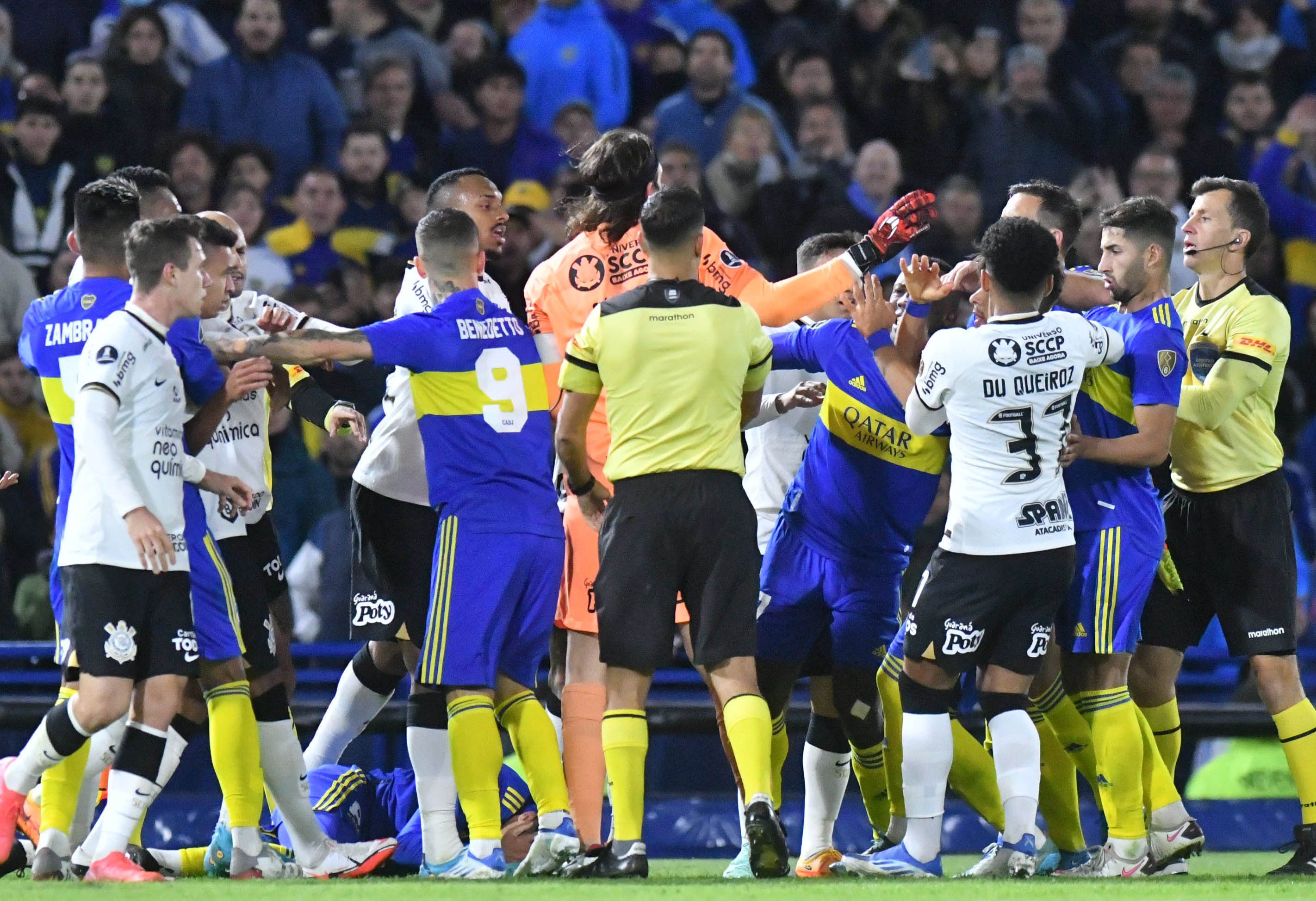 BOCA JUNIORS X CORINTHIANS