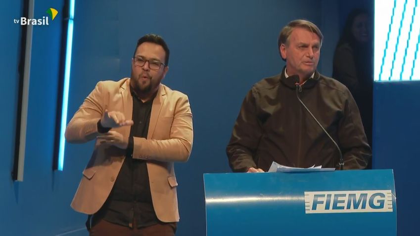 Em posse da diretoria da Fiemg, o presidente Jair Bolsonaro (PL) prometeu recriar o Ministério da Indústria e Comércio / Reprodução/TV Brasil (26.mai.2022)