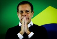 Apoio de aliados, ironia de desafetos: políticos se manifestam sobre desistência de Doria