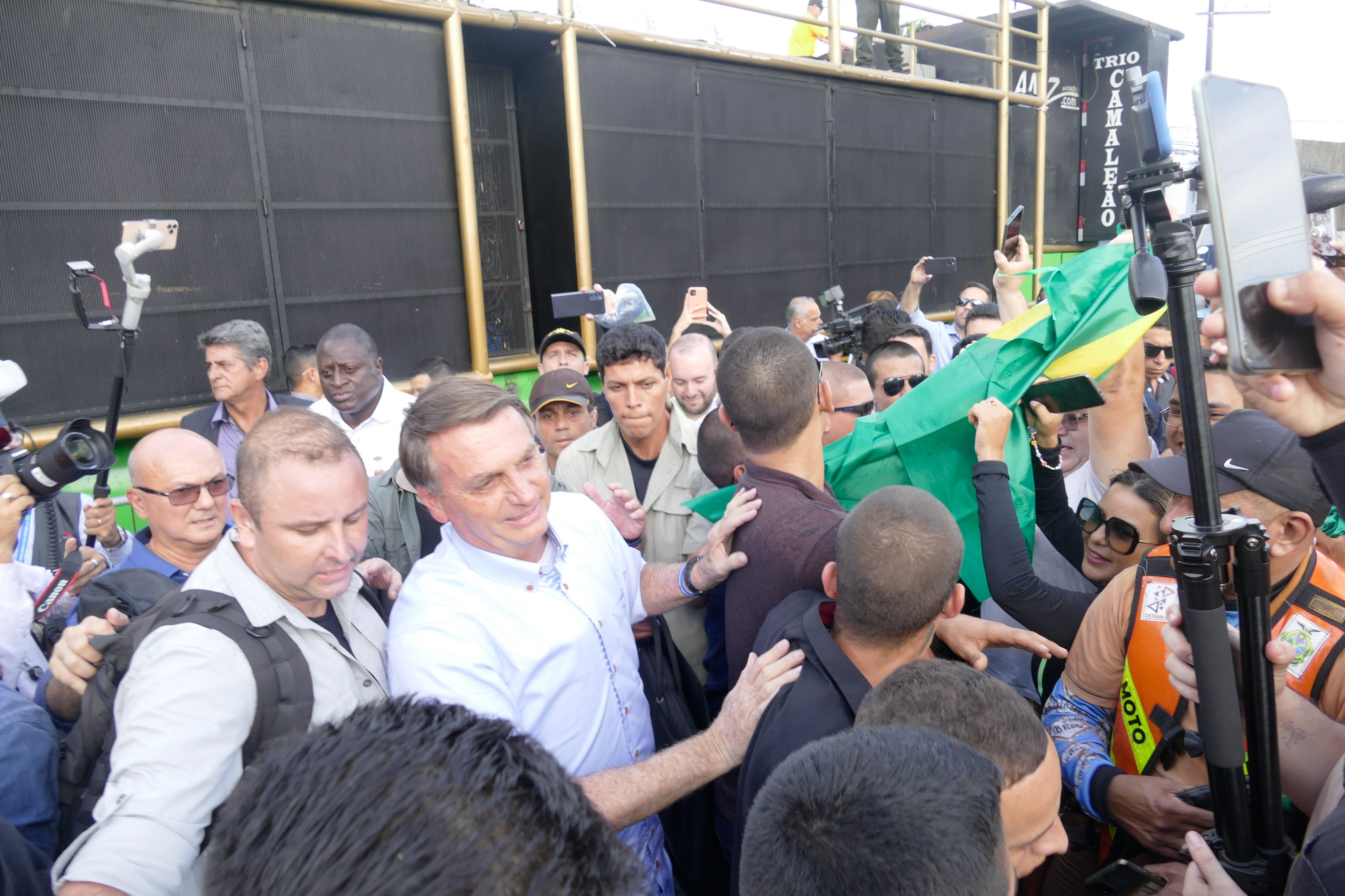 BOLSONARO NO EVENTO MARCHA PARA JESUS AM