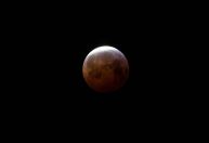 Maio terá primeiro eclipse lunar total do ano e chuva de meteoros
