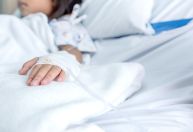 Aumento de casos de hepatite infantil no mundo coloca pais em alerta; saiba o que fazer