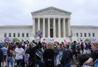 Justiça dos EUA abre investigação sobre vazamento da minuta de julgamento sobre aborto