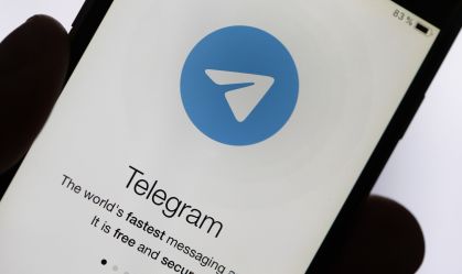 Signal And Telegram Application : Illustration