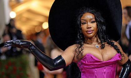 Cantora SZA no Met Gala de 2022
