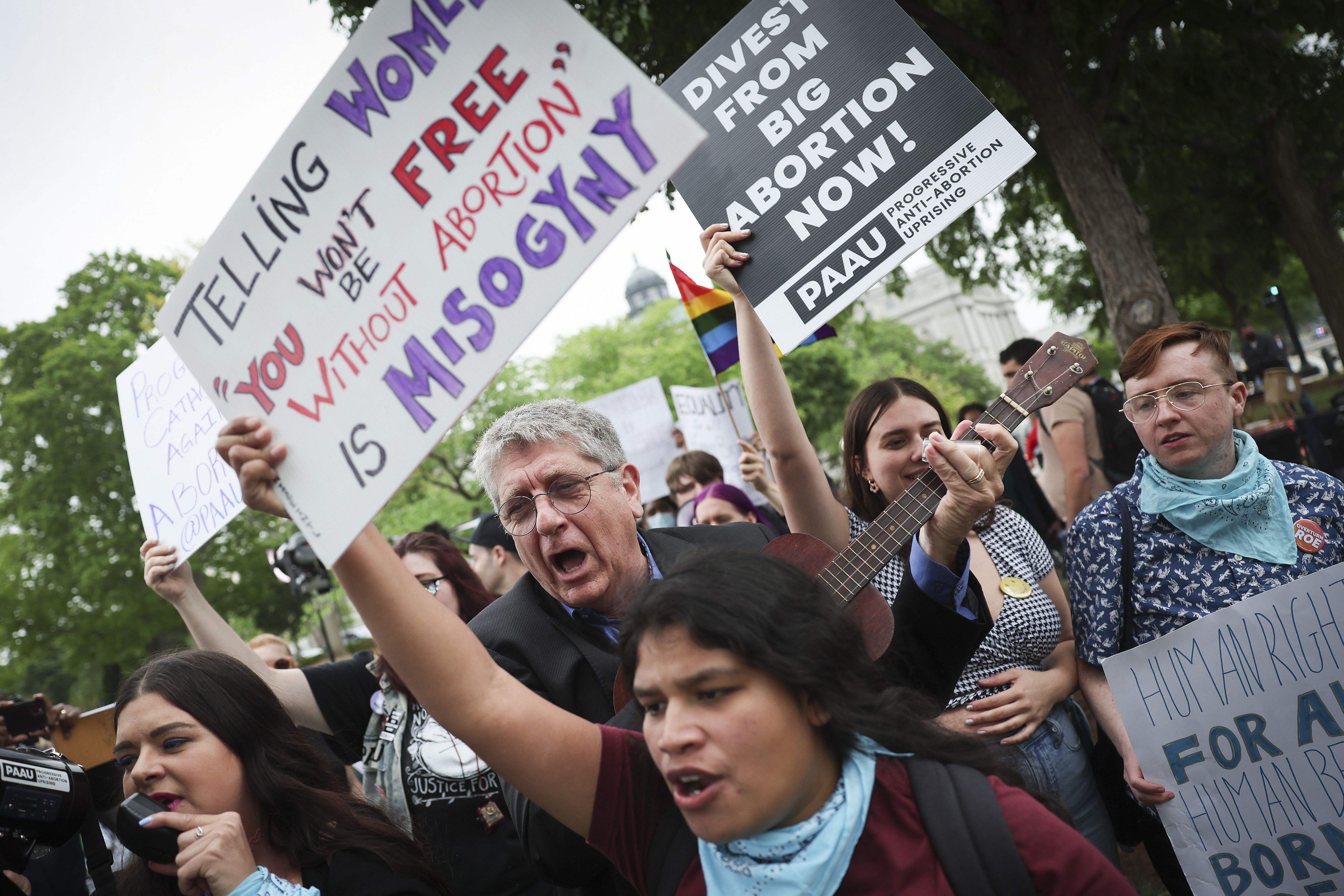 Leaked Report Indicates Supreme Court Set To Overturn Roe v. Wade