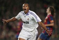 Ex-Real, Júlio Baptista comenta domínio merengue na Champions: “Encaram de forma diferente”