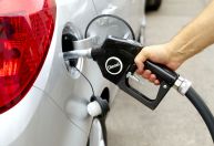 Petrobras anuncia redução de R$ 0,30 no preço do diesel para distribuidoras