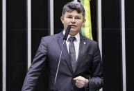 Moraes arquiva inquérito contra vice-líder do governo na Câmara por suposto racismo