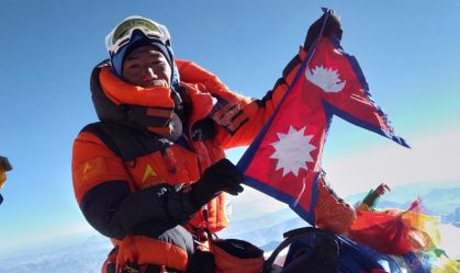 Sherpa nepalês escala Monte Everest pela 26ª vez e amplia próprio recorde