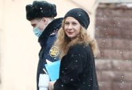 Integrante do Pussy Riot diz que fugiu da Rússia vestida de entregadora de comida