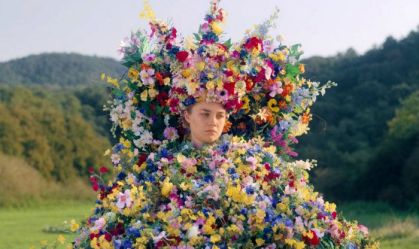 Florence Pugh diz que “Midsommar” a deixou deprimida; entenda