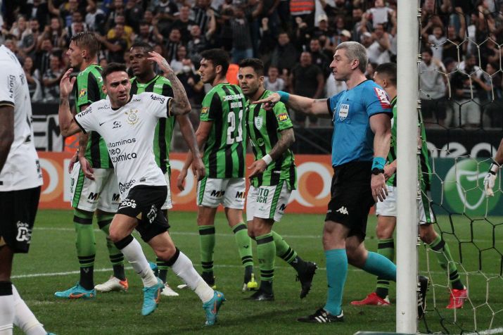 Gustavo Mosquito fez o gol de empate do Corinthians sobre o América-MG na Neo Química Arena (Foto: Peter Leone/O Fotográfico/Estadão Conteúdo)