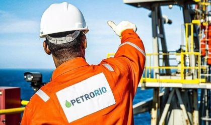 Ações de petroleiras sobem nesta segunda (3) após anúncio da Opep+