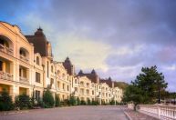 Míssil russo destrói hotel na Ucrânia amado pela elite russa