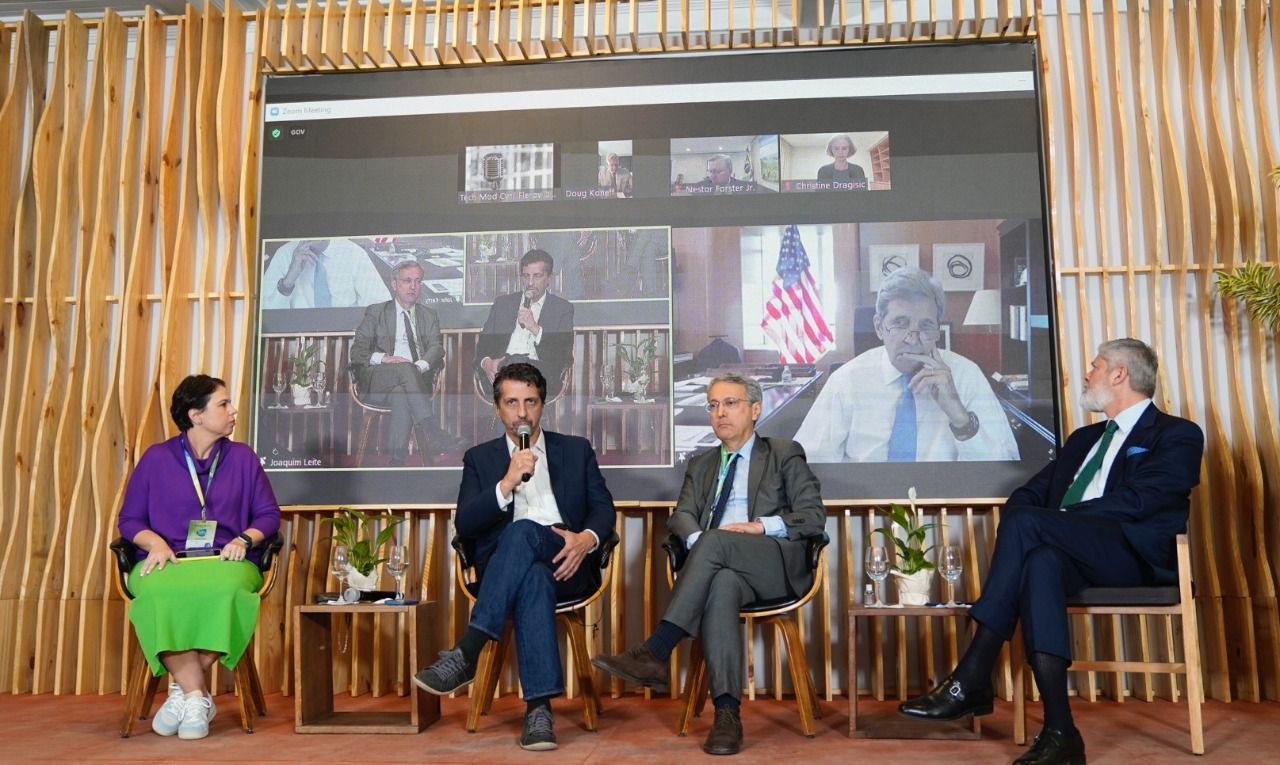 Joaquim Leite e John Kerry se encontraram nesta quinta (19) em Brasília