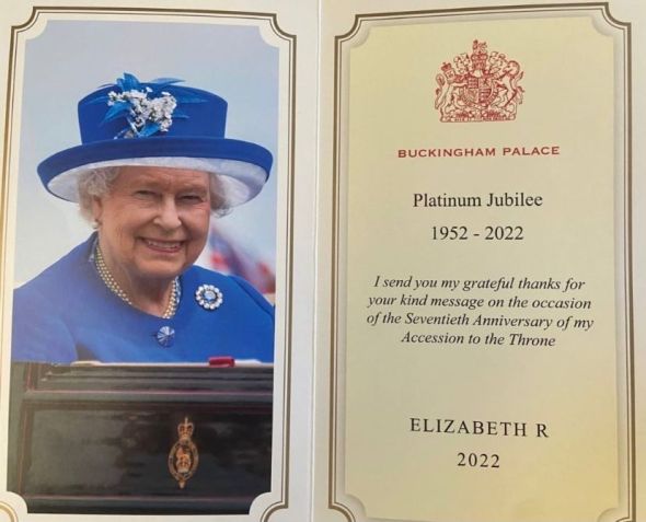 Carta enviada por estudantes de Minas Gerais à Rainha Elizabeth II parabenizando-a pelo Jubileu de Platina / Arquivo pessoal