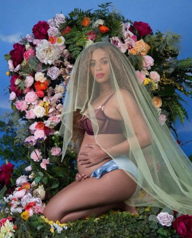 Beyoncé por Awol Erizku, em 2017 / Reprodução/Instagram