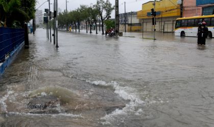 Pernambuco registra 84 mortes após fortes chuvas no estado