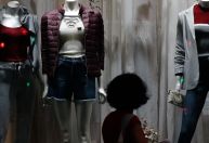 Comércio brasileiro registra alta de vendas pelo terceiro mês seguido, mostra CNC