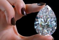 Maior diamante branco já leiloado voltará a ser vendido nesta semana na Suíça
