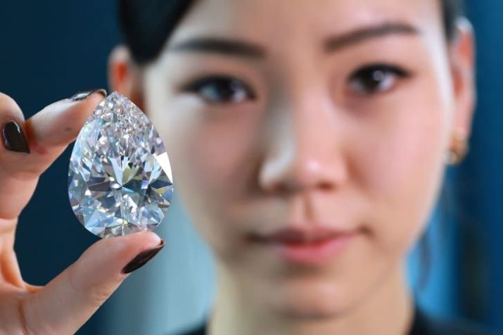Diamante de 228,31 quilates pode arrecadar US$ 30 milhões / Denis Balibouse/Reuters