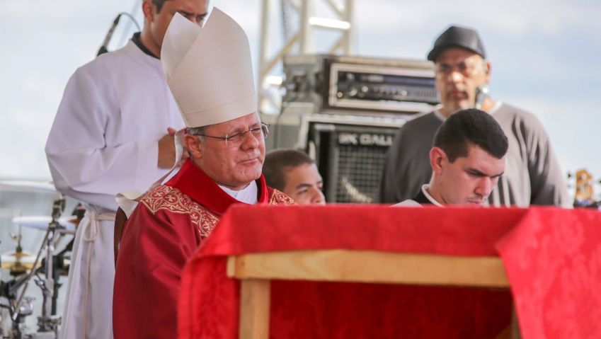 Arcebispo de Brasília, Dom Paulo Cezar Costa durante celebração / Foto: Pastoral da Comunicação/Arquidiocese de Brasília