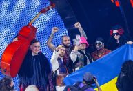 Vencedores do festival Eurovision vendem troféu para comprar drones para Ucrânia