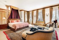 Casa de 6 andares de Gianni Versace em Nova York está à venda por R$ 350 milhões