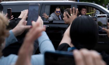 Advogada de Johnny Depp fala sobre rumores de relação amorosa com ator