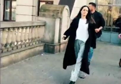 Angelina Jolie foi surpreendida com sirene de ataque aéreo na Ucrânia