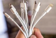 Justiça proíbe venda de iPhone sem carregador no Brasil; Apple vai recorrer